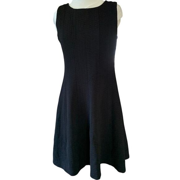 Just... Taylor Fit & Flare Sleeveless Little Black Dress Size 4 - Picture 1 of 6